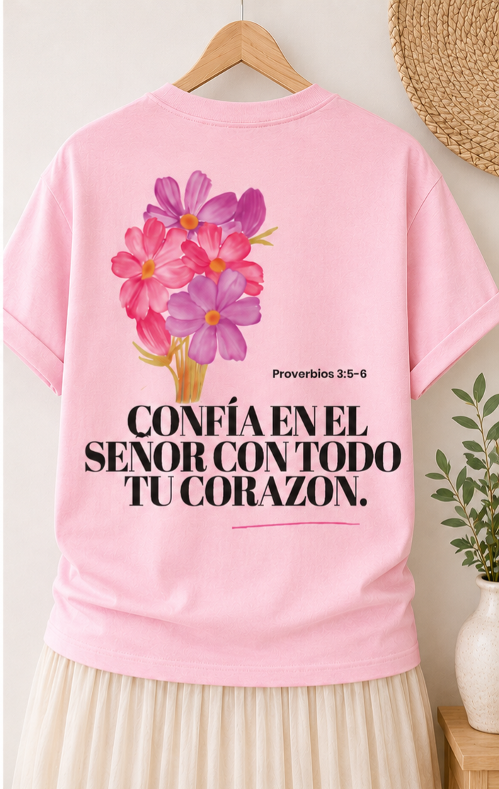 Camiseta Cristiana Proverbios 3:5-6 para Mujer | Confía en el Señor | Camiseta de Fe con Flores | Christian T-Shirt