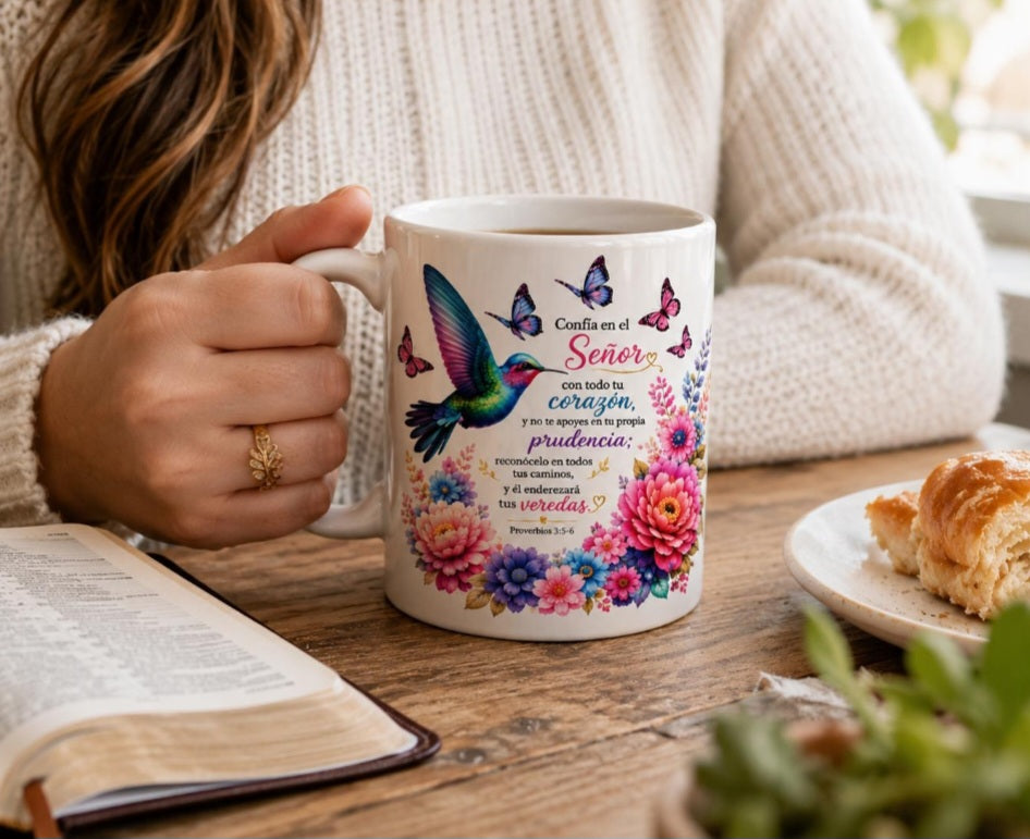 Taza Cristiana con Caja de Regalo | Proverbios 3:5-6 | Regalo para Mujer Cristiana | Taza de Café 11 oz | Regalo de Fe | Christian Mug