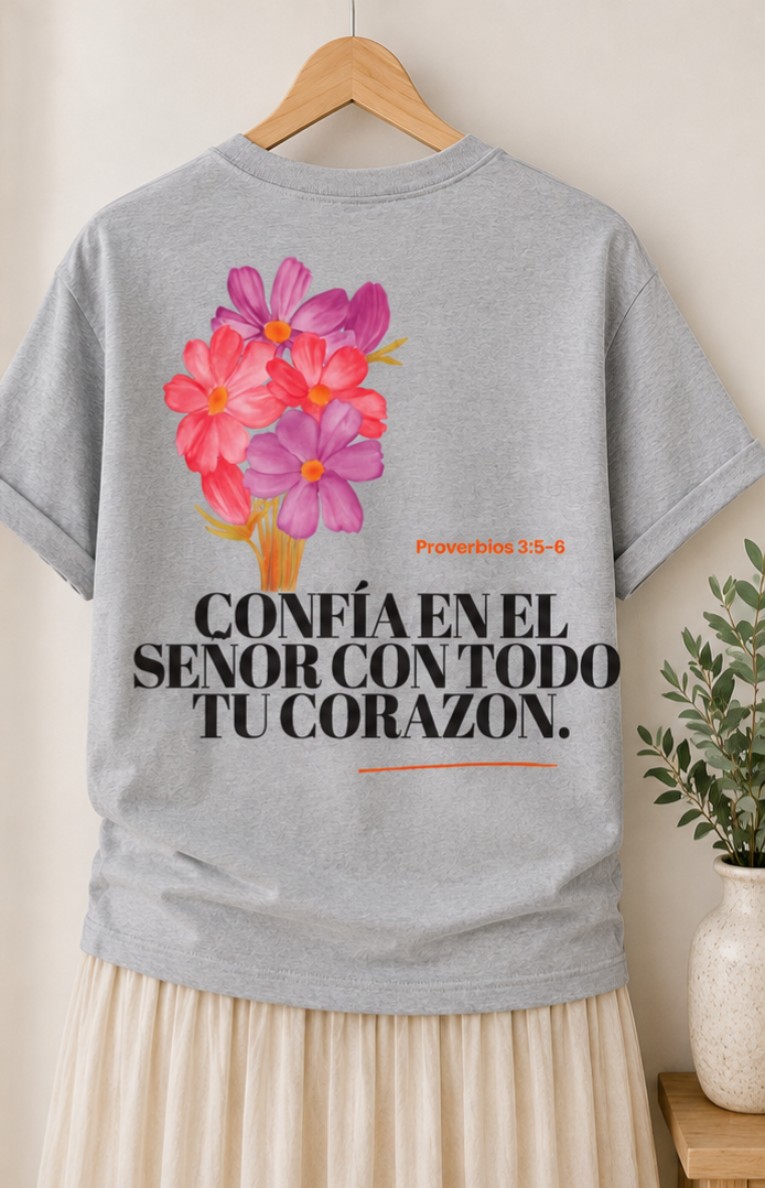 Camiseta Cristiana Proverbios 3:5-6 para Mujer | Confía en el Señor | Camiseta de Fe con Flores | Christian T-Shirt
